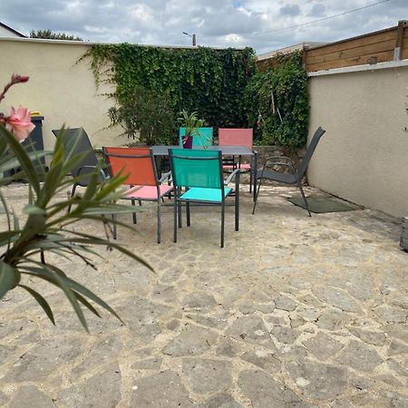 Studio Les Trois Maries Fondettes Proche Tours Екстер'єр фото